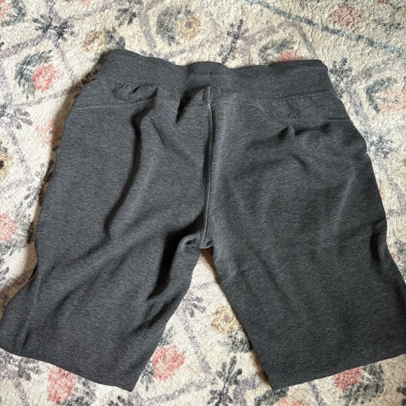 3/10$ 🌷 Reebok Gray Jogger Sweatpants - Picture 5 of 5